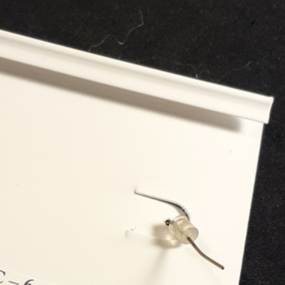 $7 Bundle add-on NWT Laiasia Amber Glass Bead Earrings - Picture 2 of 4